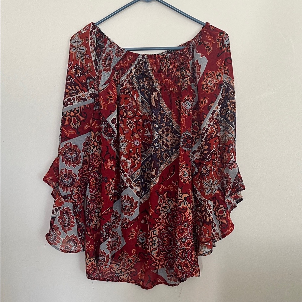 Elegant Floral Print Blouse in Red